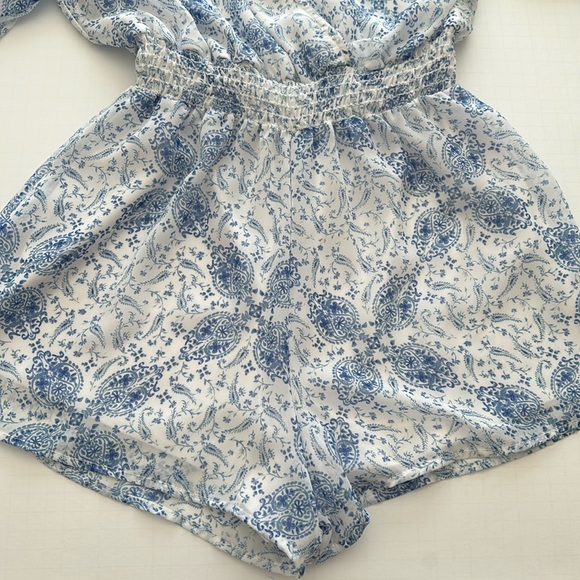 Altar’d State Blue/White Paisley Print Ruffled Bell Sleeve Romper in Size S - Picture 6 of 13